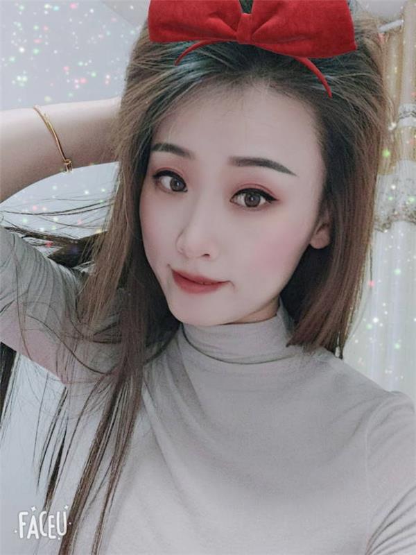 个子高高的少妇