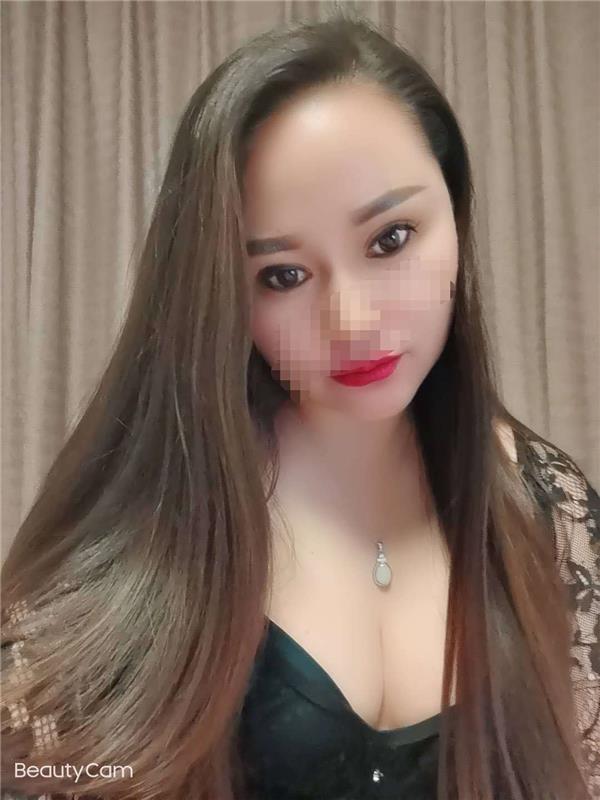 三百系精品！来自哈尔滨的豪乳浪女