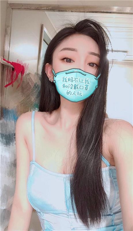 约炮长腿黑丝美女小蜜桃