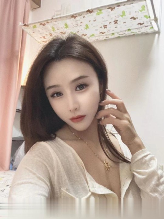 黑丝美腿御姐婷婷