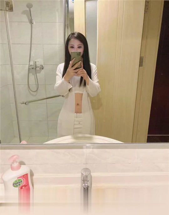 美腿骚货小妹妹